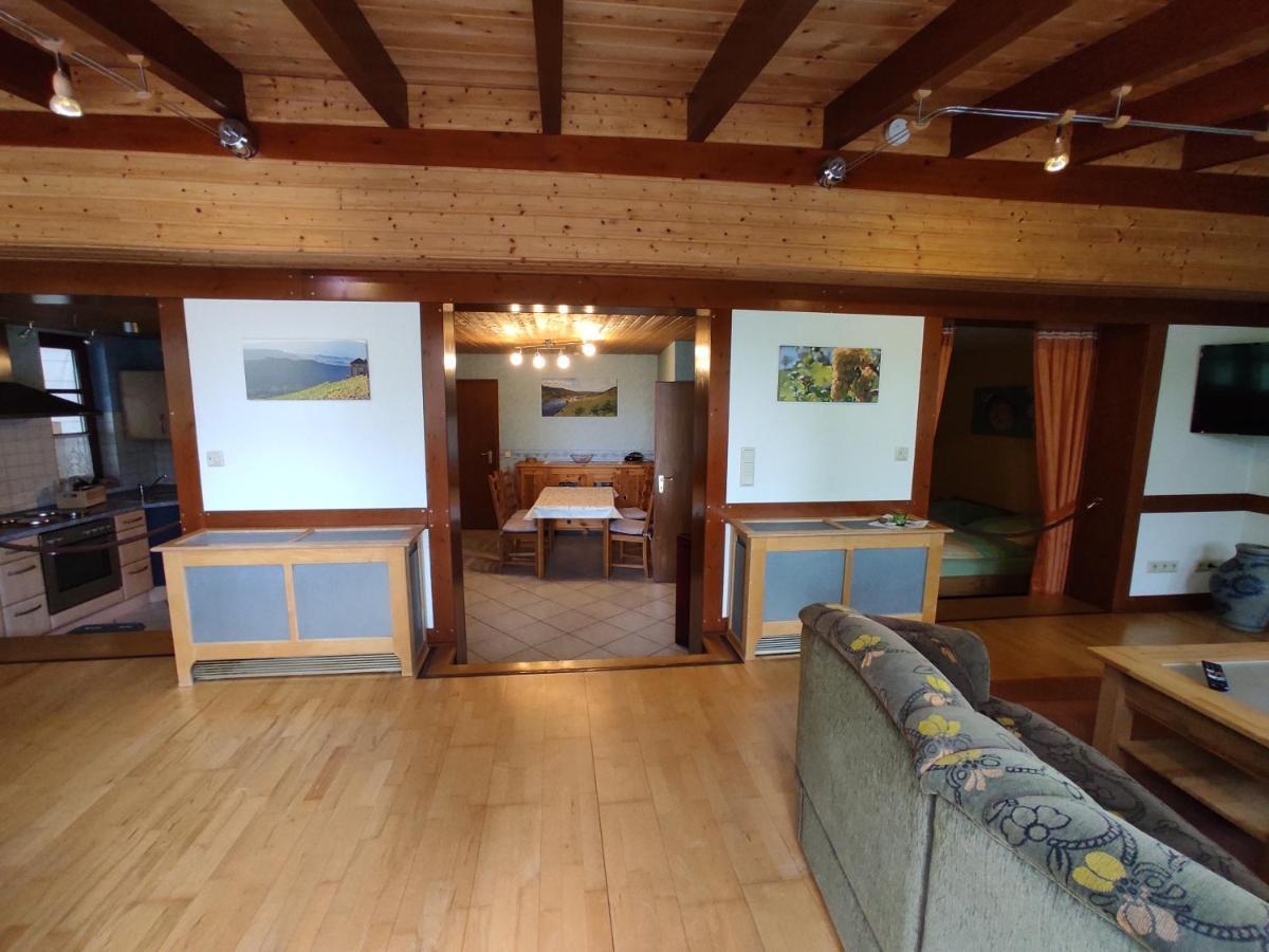 Ferienwohnung Moselferienweingut Schaefer Wintrich Exterior foto