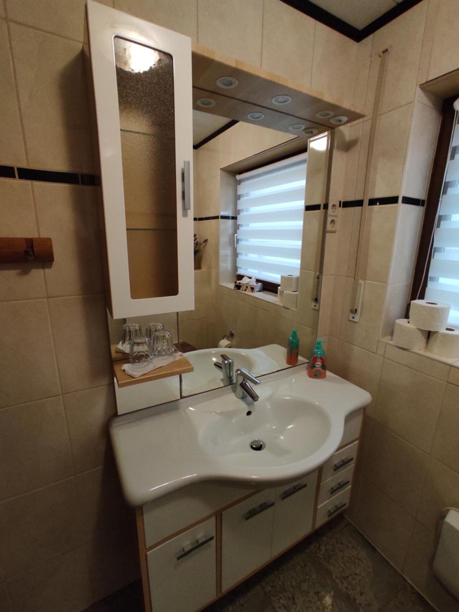 Ferienwohnung Moselferienweingut Schaefer Wintrich Zimmer foto
